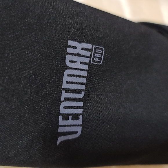 McKinley Women's Black Windproof Breathable Hooded Jacket (Sz M) - Picture 2 of 15